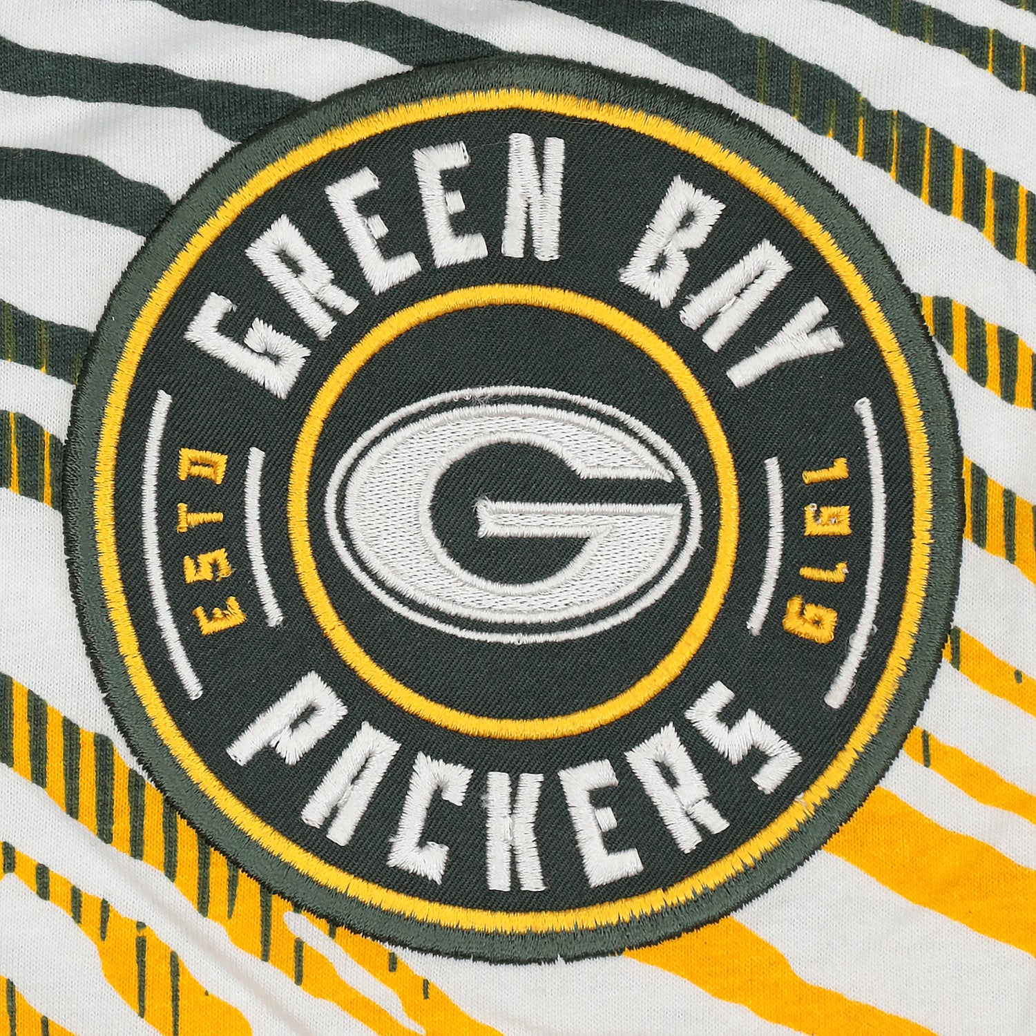 Zubaz NFL Adult Unisex Z88 Embroidered Zebra Ombre TMC Shorts, Green Bay Packers