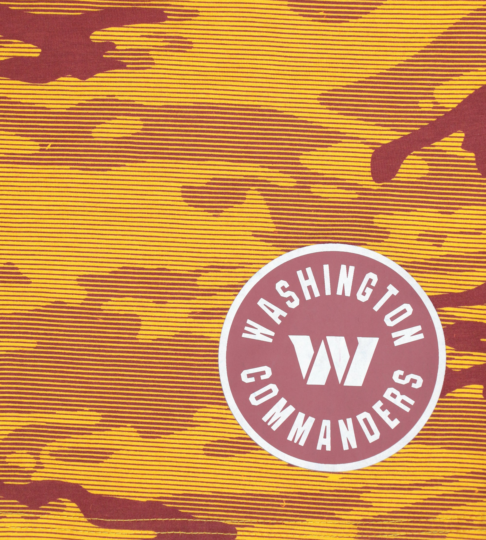 Zubaz NFL Adult Unisex Z88 Camo Lines Shorts, Washington Commanders