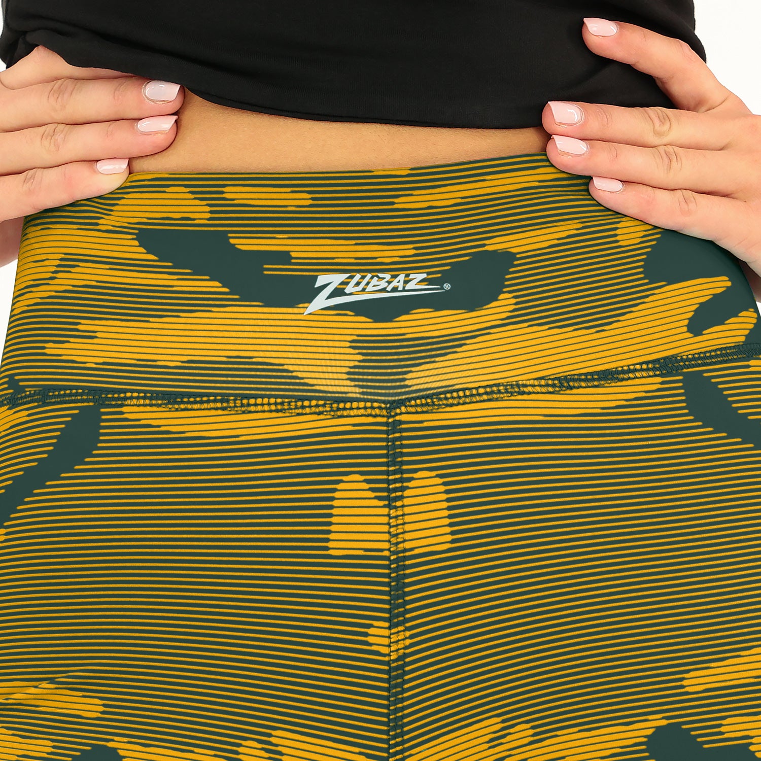 Zubaz NFL Women's Goal Line Camo Line Leggings, Green Bay Packers