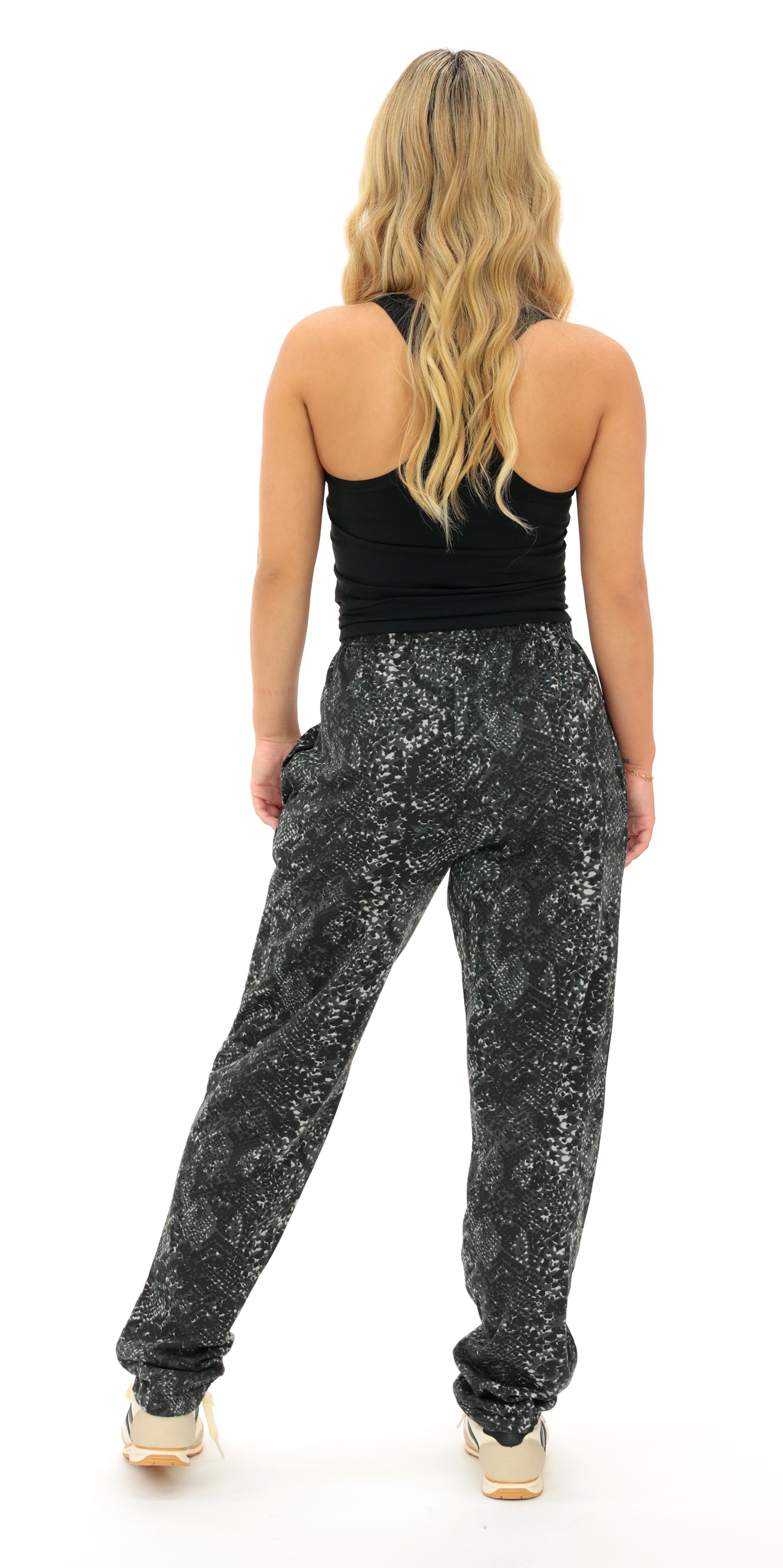 Zubaz NFL Adult Unisex for Men and Women Z88 Embroidered Post Pattern Pants, Las Vegas Raiders