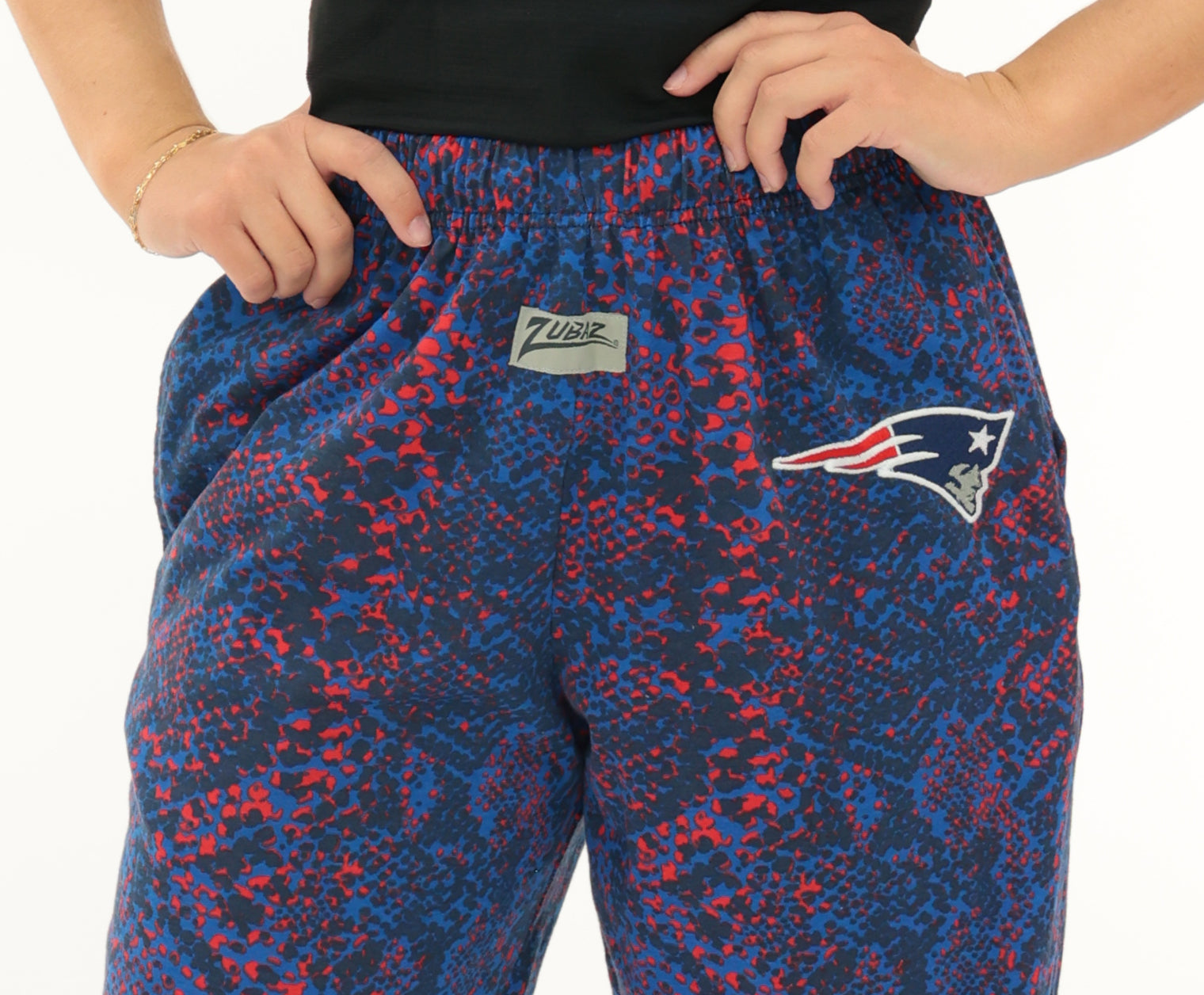 Zubaz NFL Adult Unisex for Men and Women Z88 Embroidered Post Pattern Pants, New England Patriots