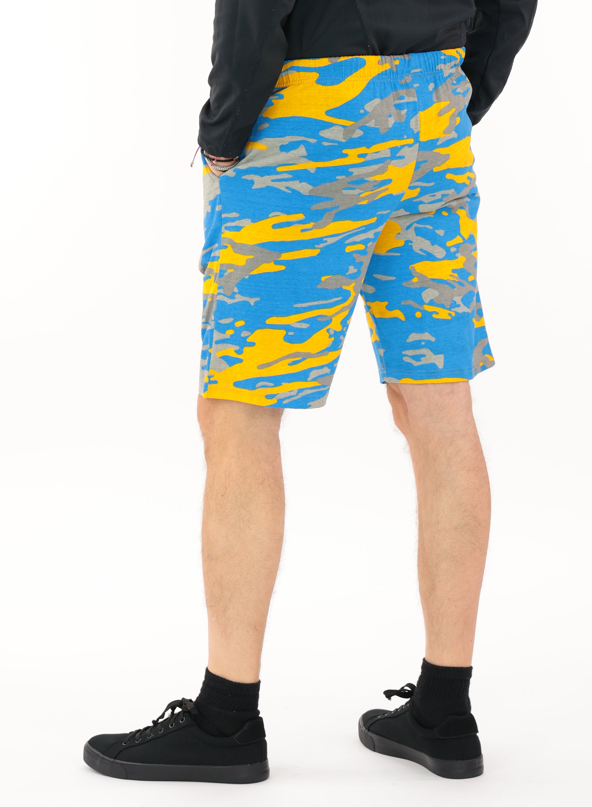 Zubaz NFL Adult Unisex Z88 Embroidered Alt Camo Shorts, Los Angeles Chargers