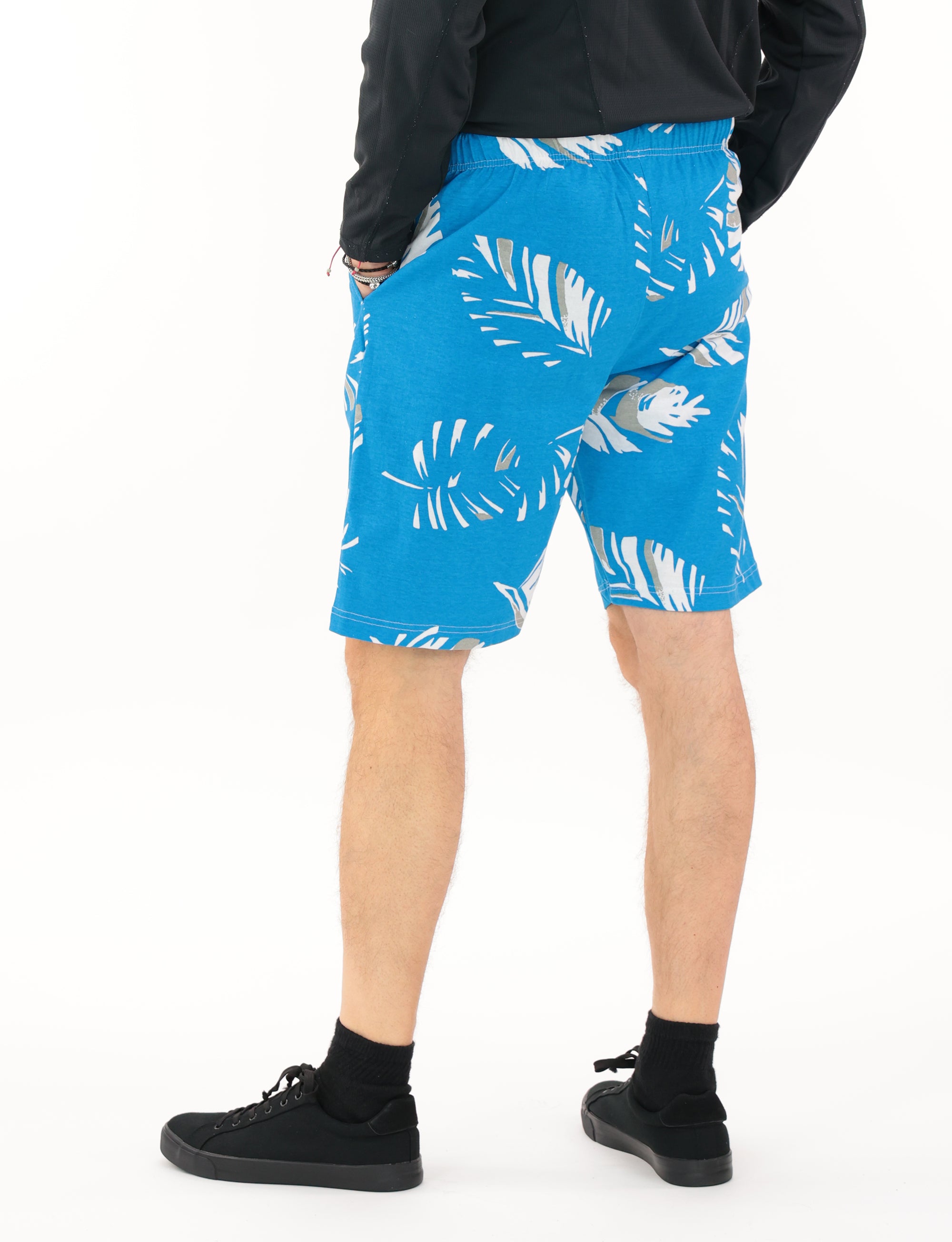 Zubaz NFL Adult Unisex Z88 Embroidered Leaf 3 Team Color Shorts, Detroit Lions
