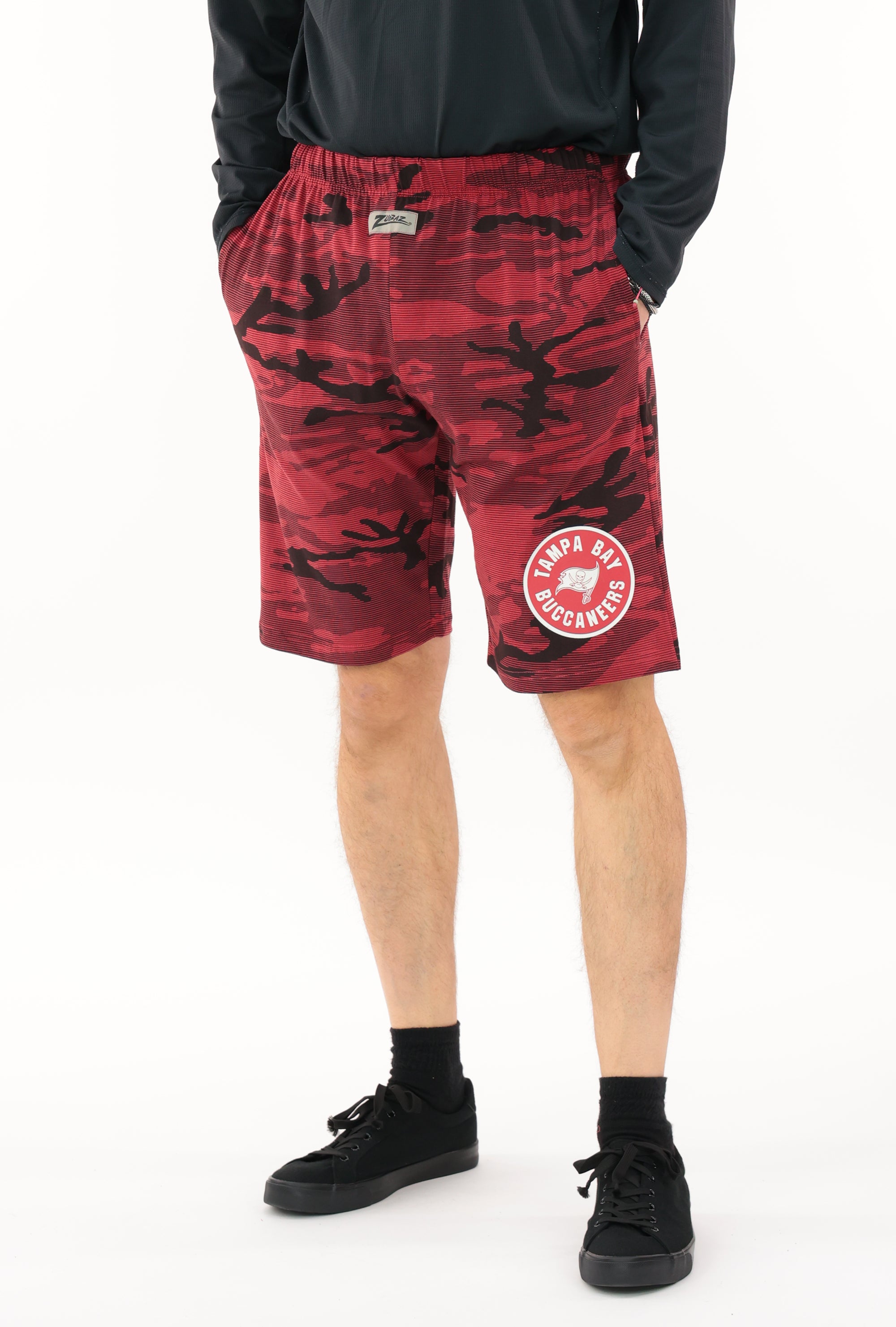 Zubaz NFL Adult Unisex Z88 Camo Lines Shorts, Tampa Bay Buccaneers