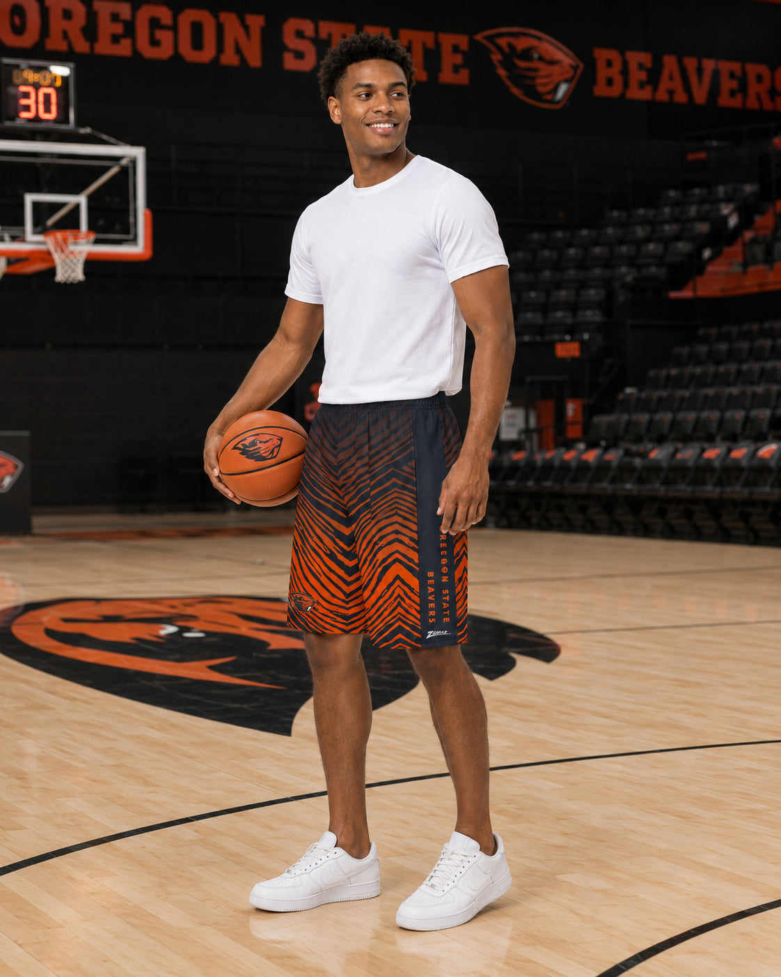 Zubaz NCAA Oregon State Beavers Men's 7-Inch Fade Primary Stacked Text Shorts