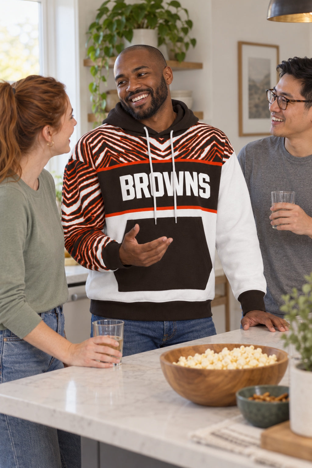 Zubaz NFL Cleveland Browns Unisex 90s Vintage Strong Arm Hoodie