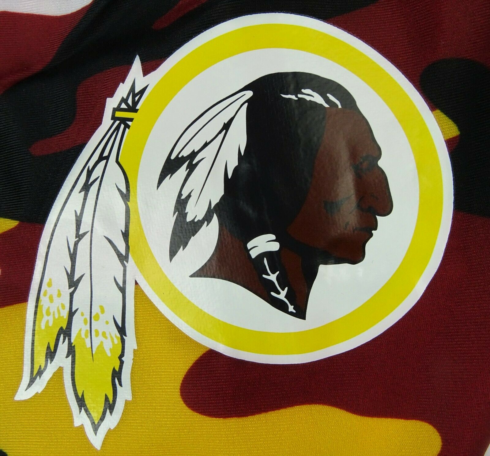 Zubaz Washington Footbal NFL Women's Camo Leggings, Maroon/Gold