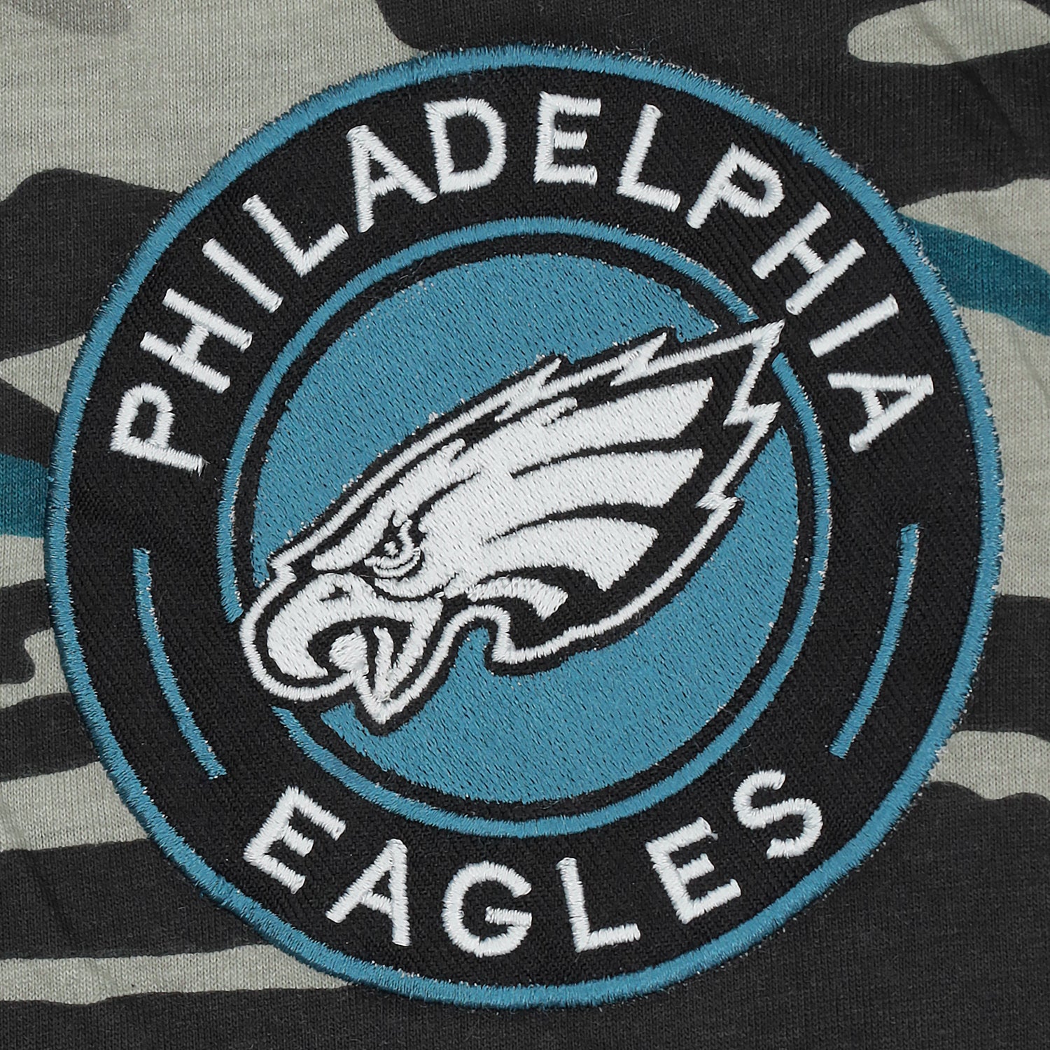 Zubaz NFL Adult Unisex Z88 Embroidered Alt Camo Pants, Philadelphia Ea