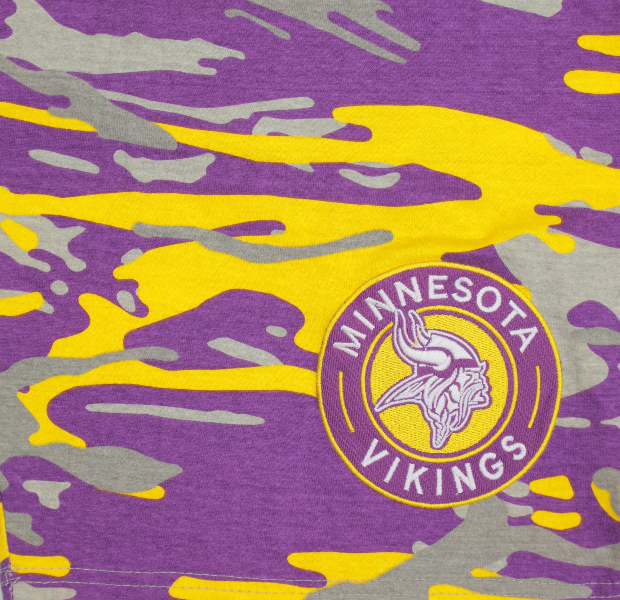 Zubaz NFL Adult Unisex Z88 Embroidered Alt Camo Shorts, Minnesota Vikings