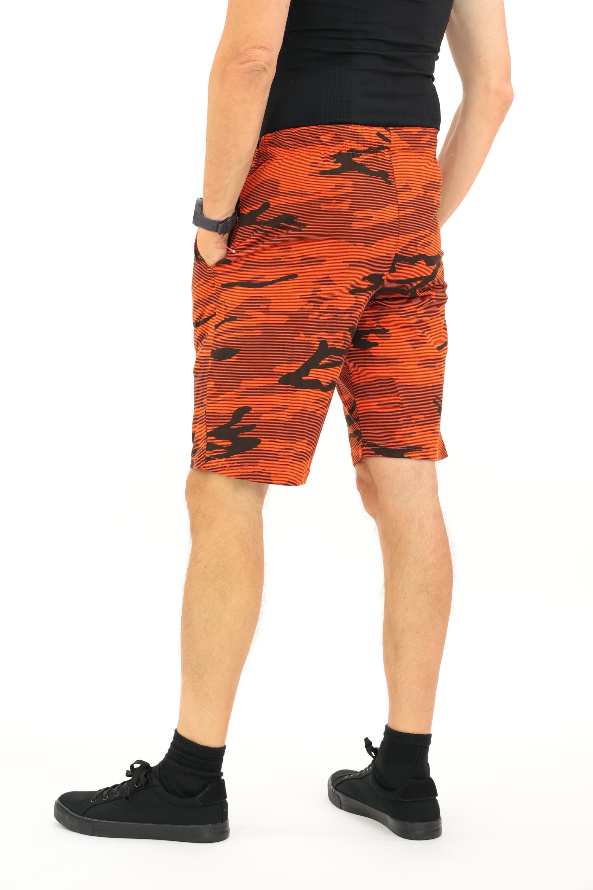 Zubaz NFL Adult Unisex Z88 Camo Lines Shorts, Cincinnati Bengals