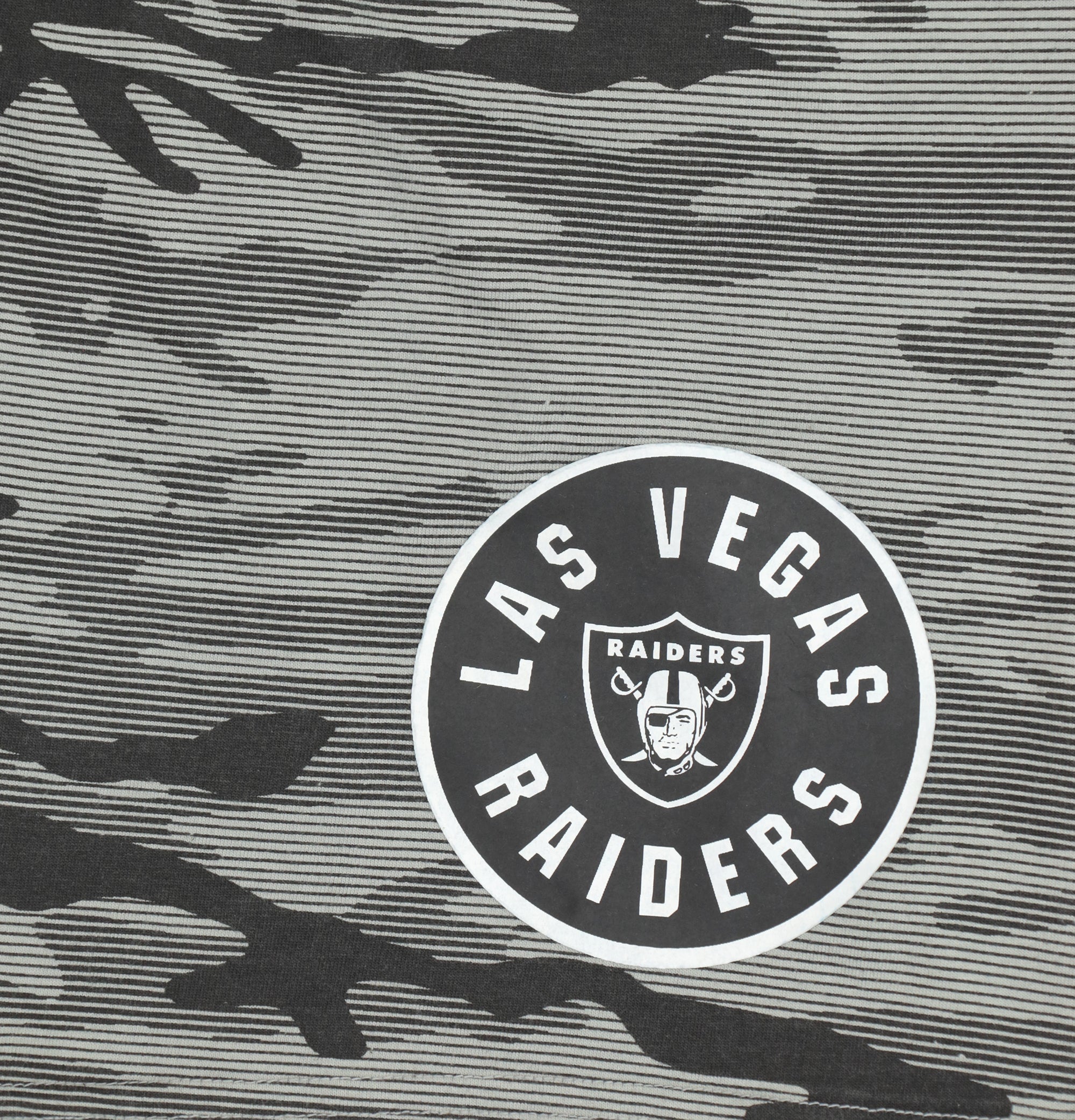 Zubaz NFL Adult Unisex Z88 Camo Lines Shorts, Las Vegas Raiders
