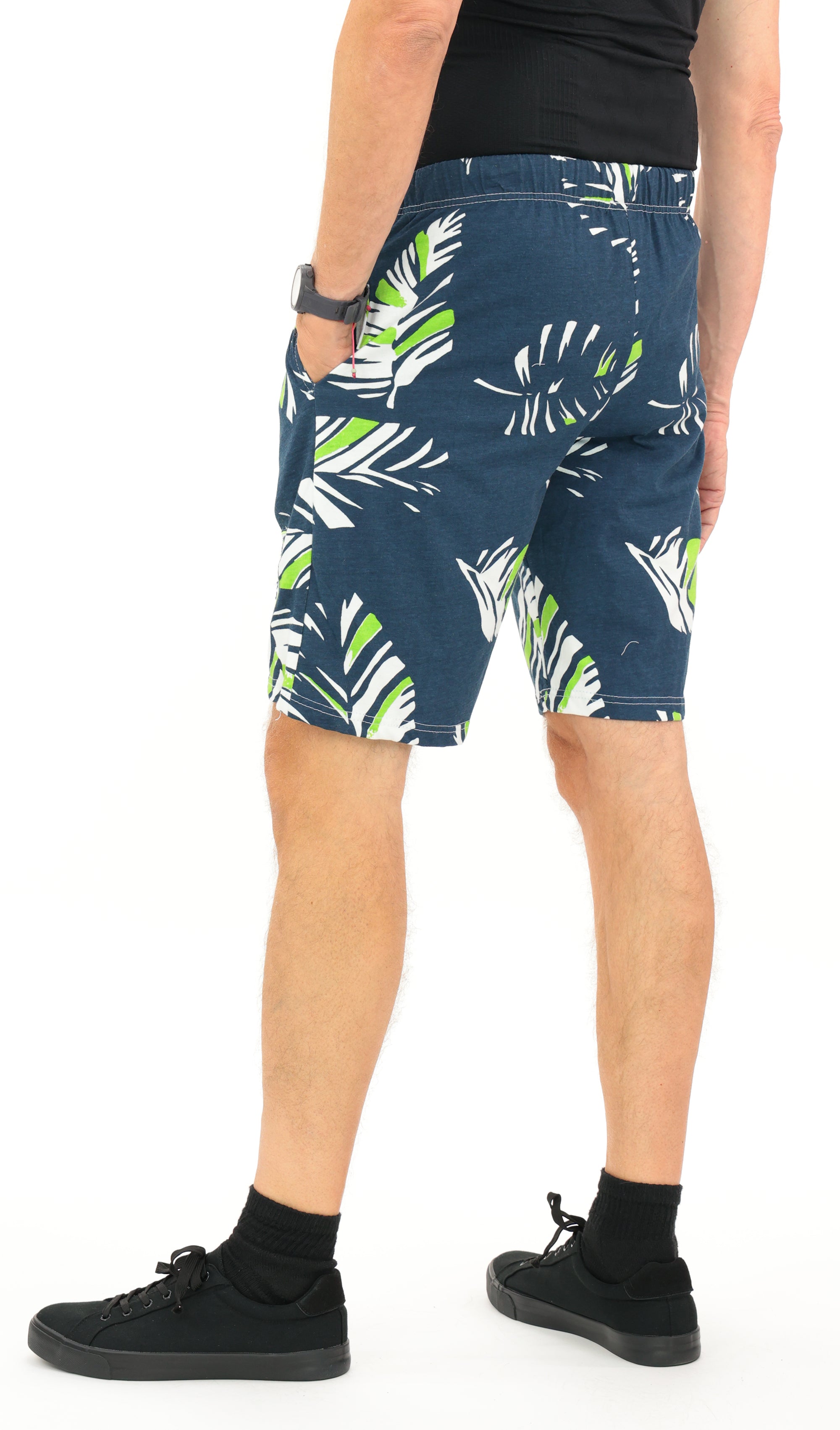 Zubaz NFL Adult Unisex Z88 Embroidered Leaf 3 Team Color Shorts, Seattle Seahawks