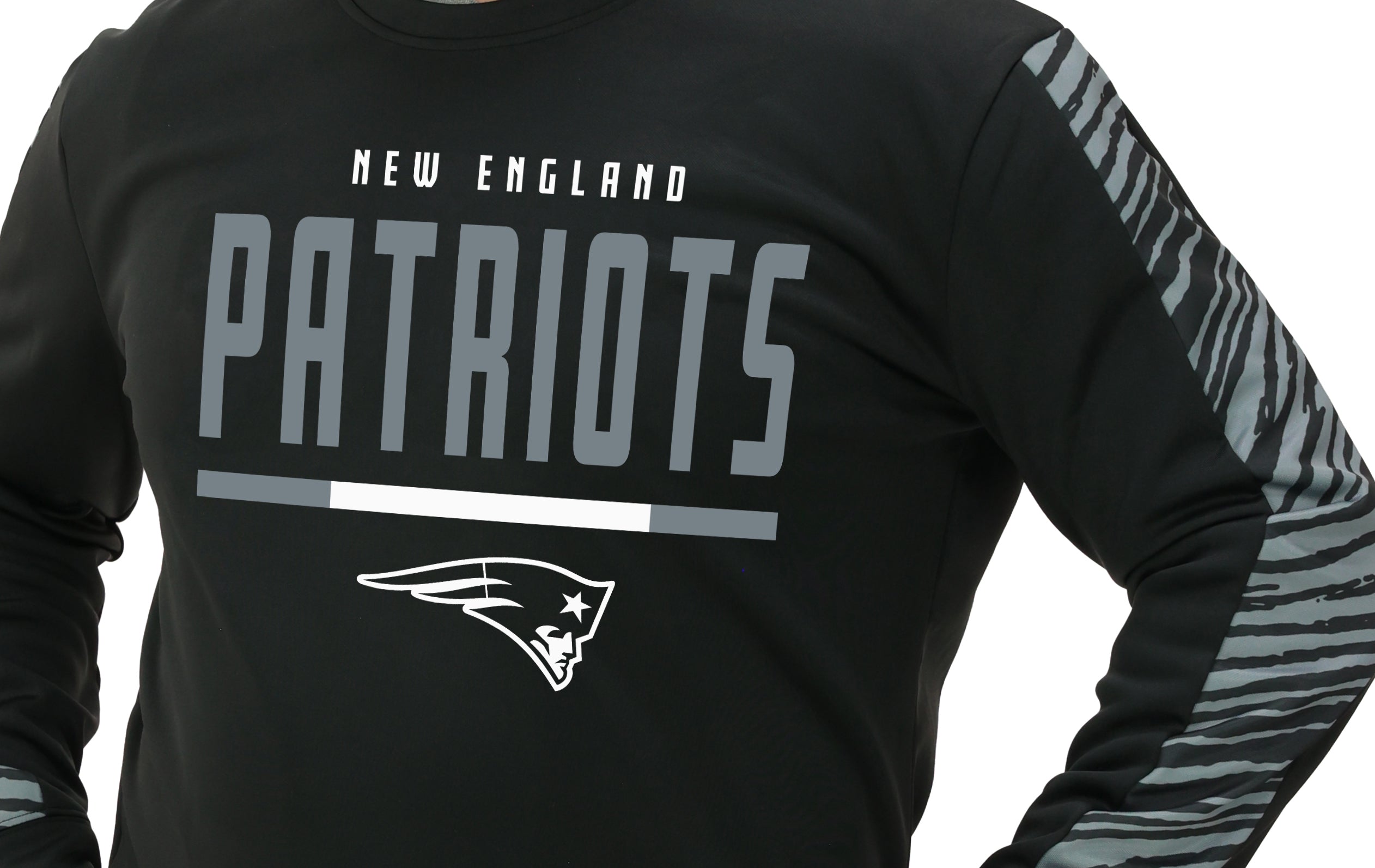 Zubaz NFL   Men's Linebacker 2 Color Zebra Long Sleeve Panel Crewneck Sweatshirt, NEW ENGLAND PATRIOTS