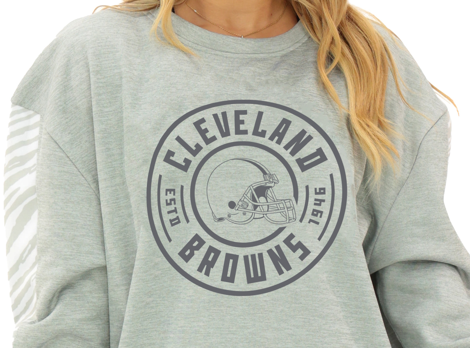 Zubaz NFL   Women's Offense 2 Color Tonal Zebra Arm Panels Crewneck with Pockets, CLEVELAND BROWNS