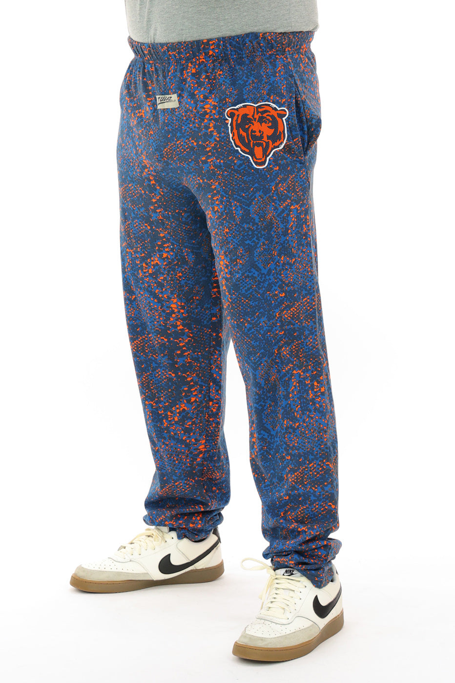 Zubaz NFL Adult Unisex Z88 Embroidered Post Pattern Pant, Chicago Bears, X-Small