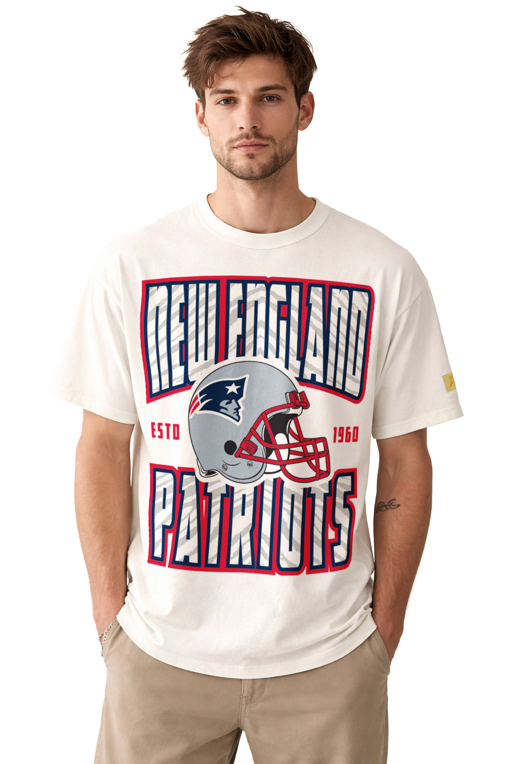 Zubaz NFL 90s SS Tee- Helmet-Off White, NEW ENGLAND PATRIOTS