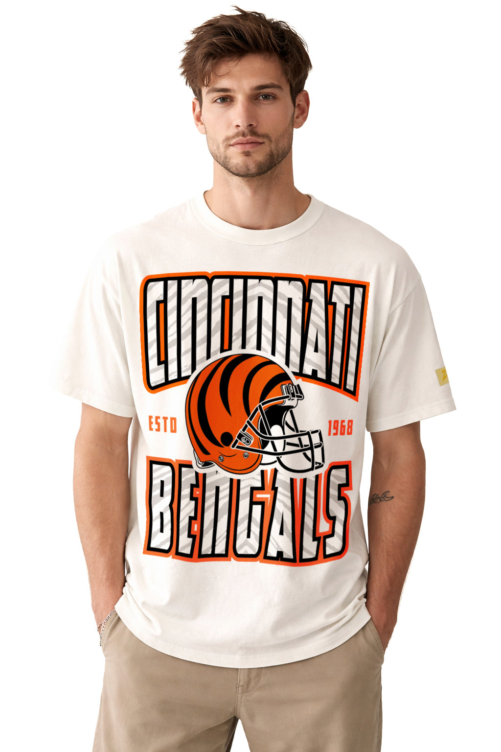 Zubaz NFL 90s SS Tee- Helmet-Off White, CINCINNATI BENGALS