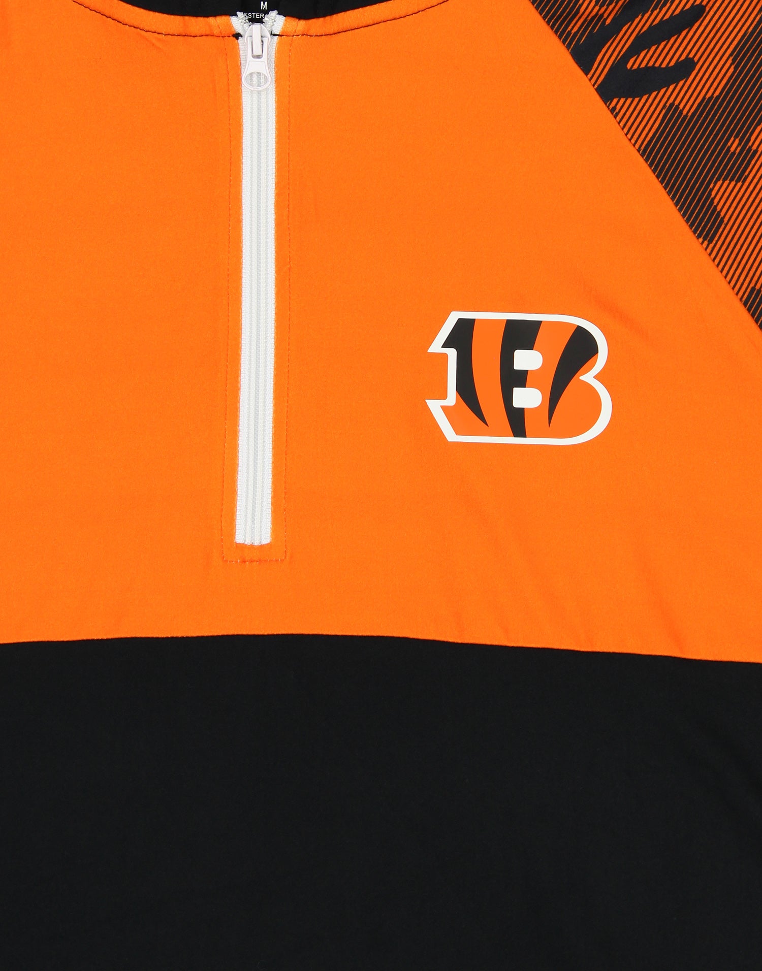 Zubaz NFL   Men's Camo Line Sleeves Lightweight 1/4 Zip Color Block Hoodie, CINCINNATI BENGALS