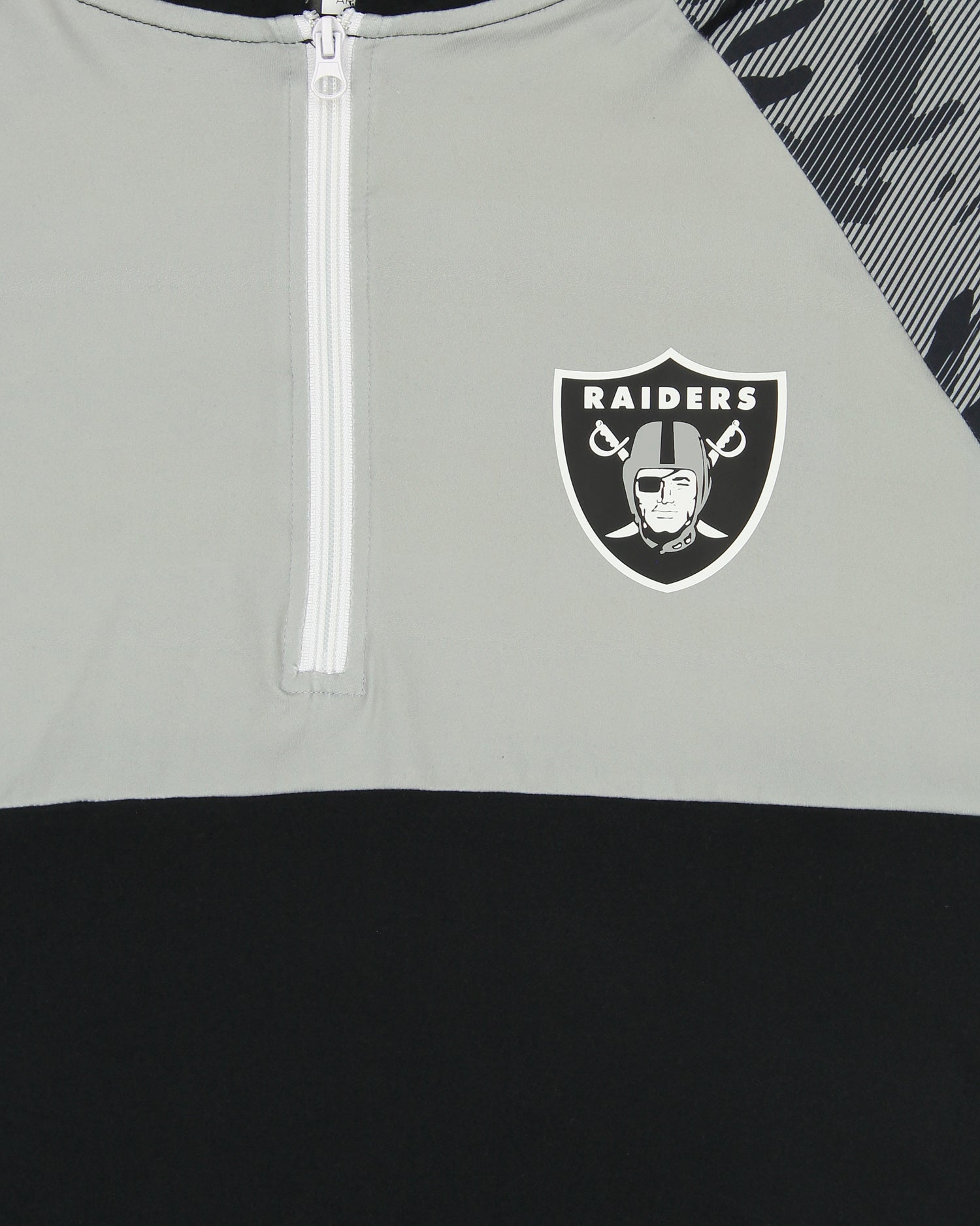 Zubaz NFL   Men's Camo Line Sleeves Lightweight 1/4 Zip Color Block Hoodie, LAS VEGAS RAIDERS