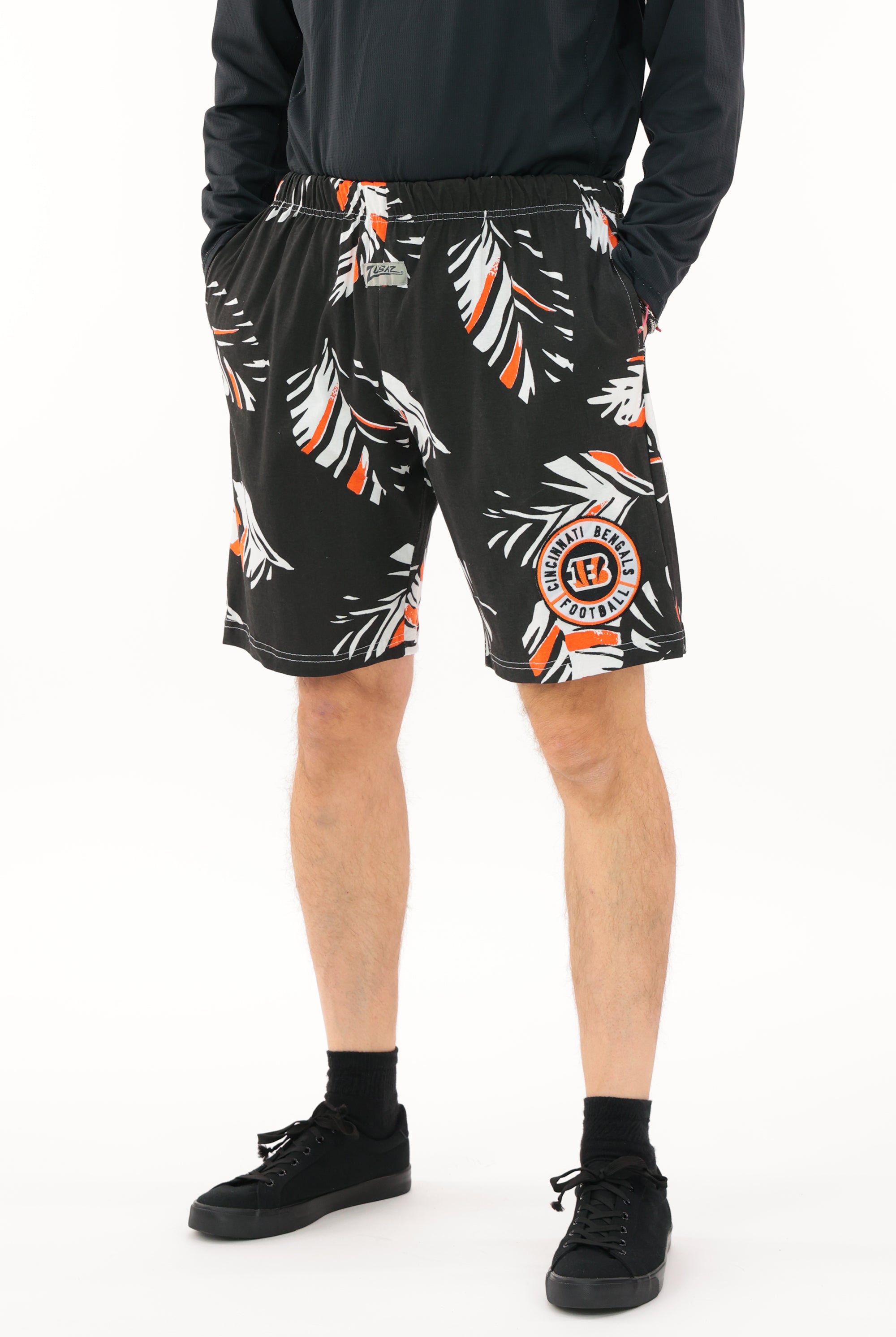 Zubaz NFL Adult Unisex Z88 Embroidered Leaf 3 Team Color Shorts, Cincinnati Bengals