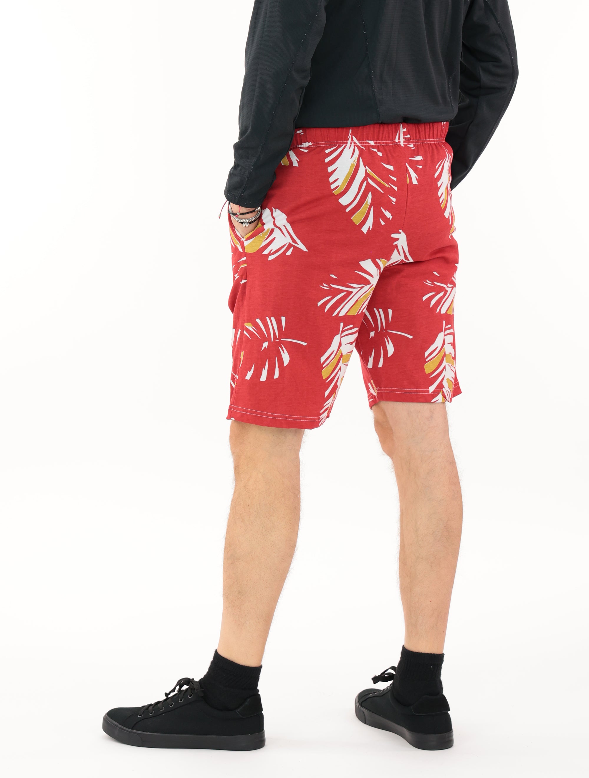Zubaz NFL Adult Unisex Z88 Embroidered Leaf 3 Team Color Shorts, San Francisco 49ers