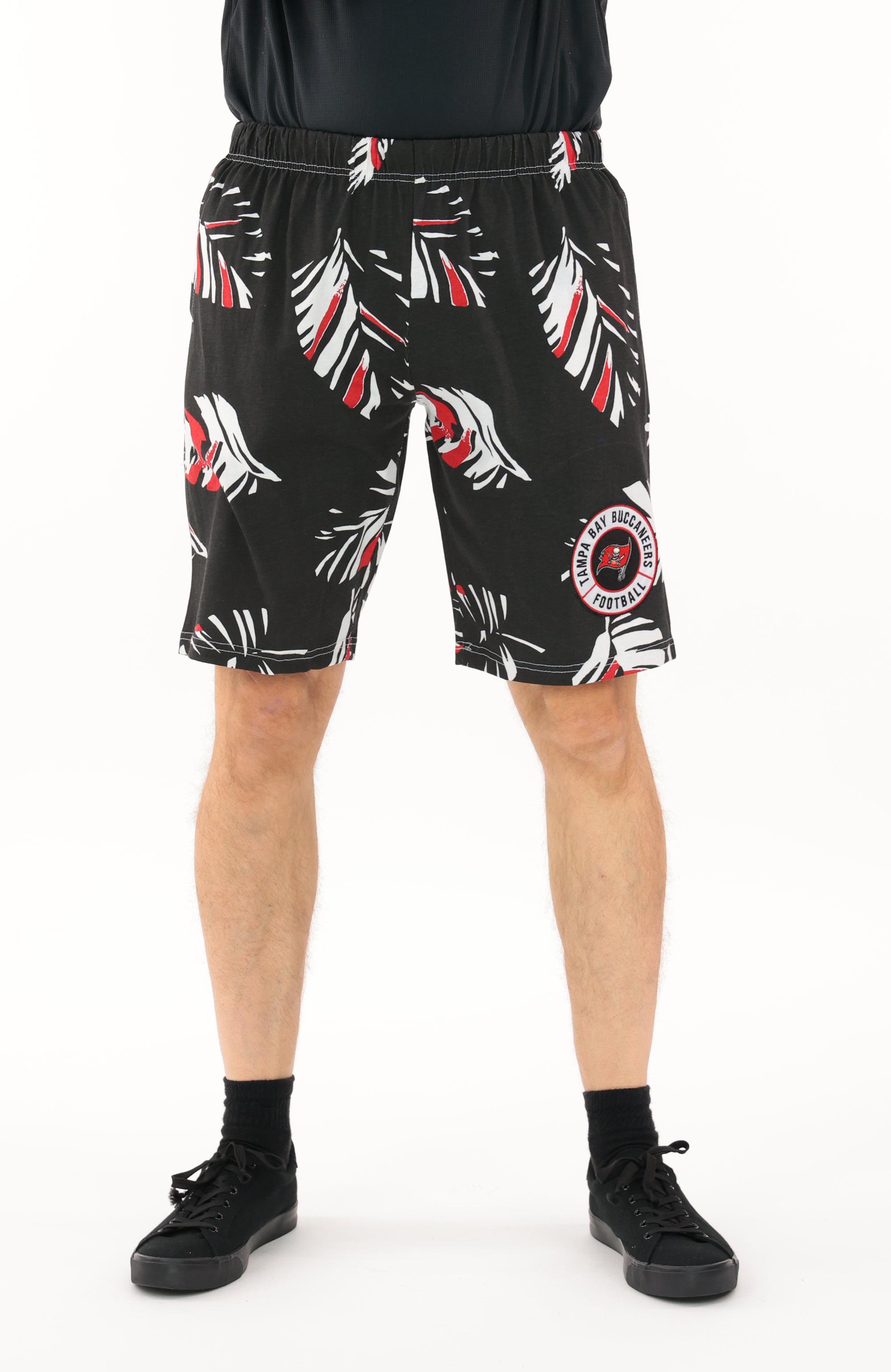 Zubaz NFL Adult Unisex Z88 Embroidered Leaf 3 Team Color Shorts, Tampa Bay Buccaneers