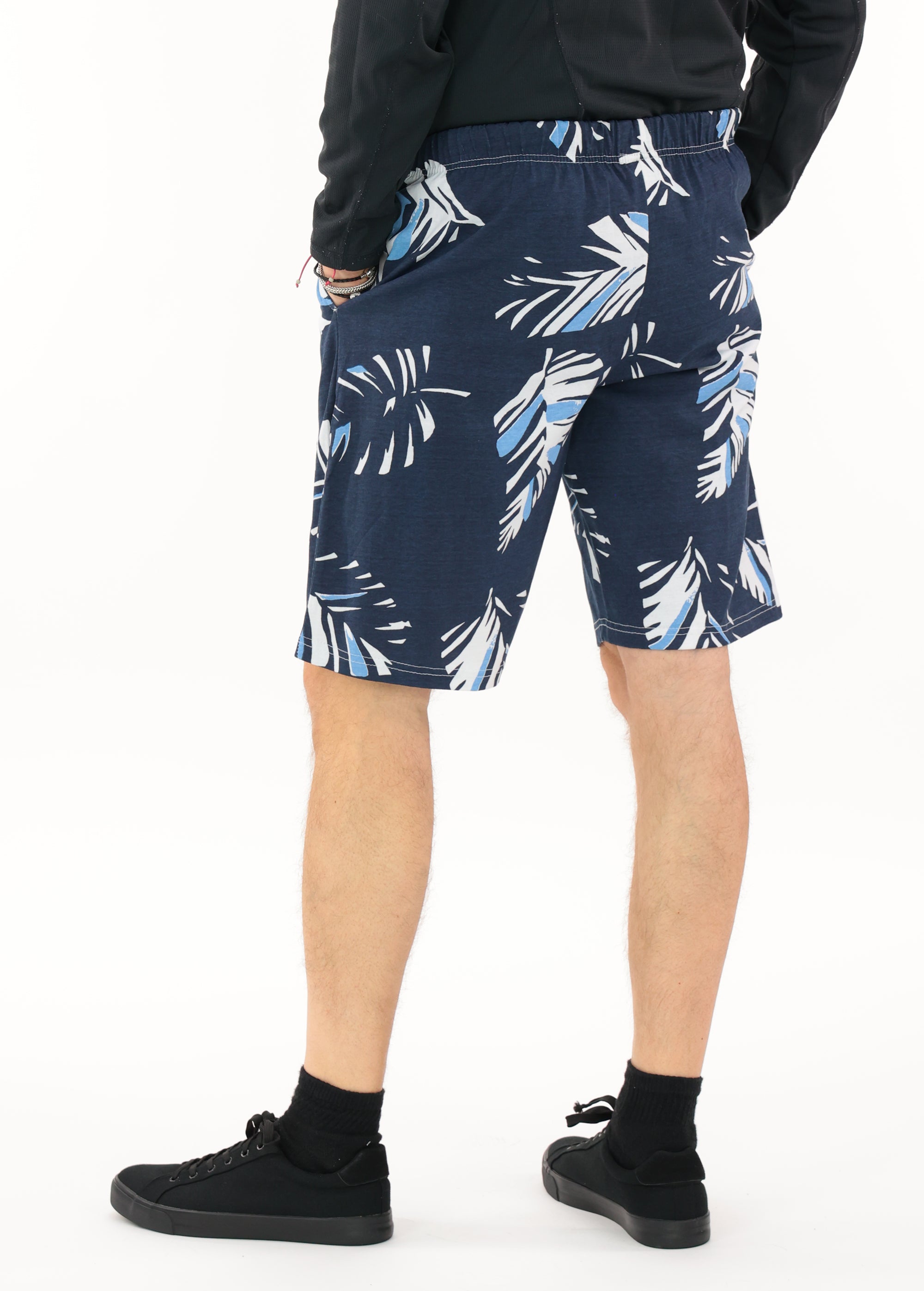 Zubaz NFL Adult Unisex Z88 Embroidered Leaf 3 Team Color Shorts, Tennessee Titans
