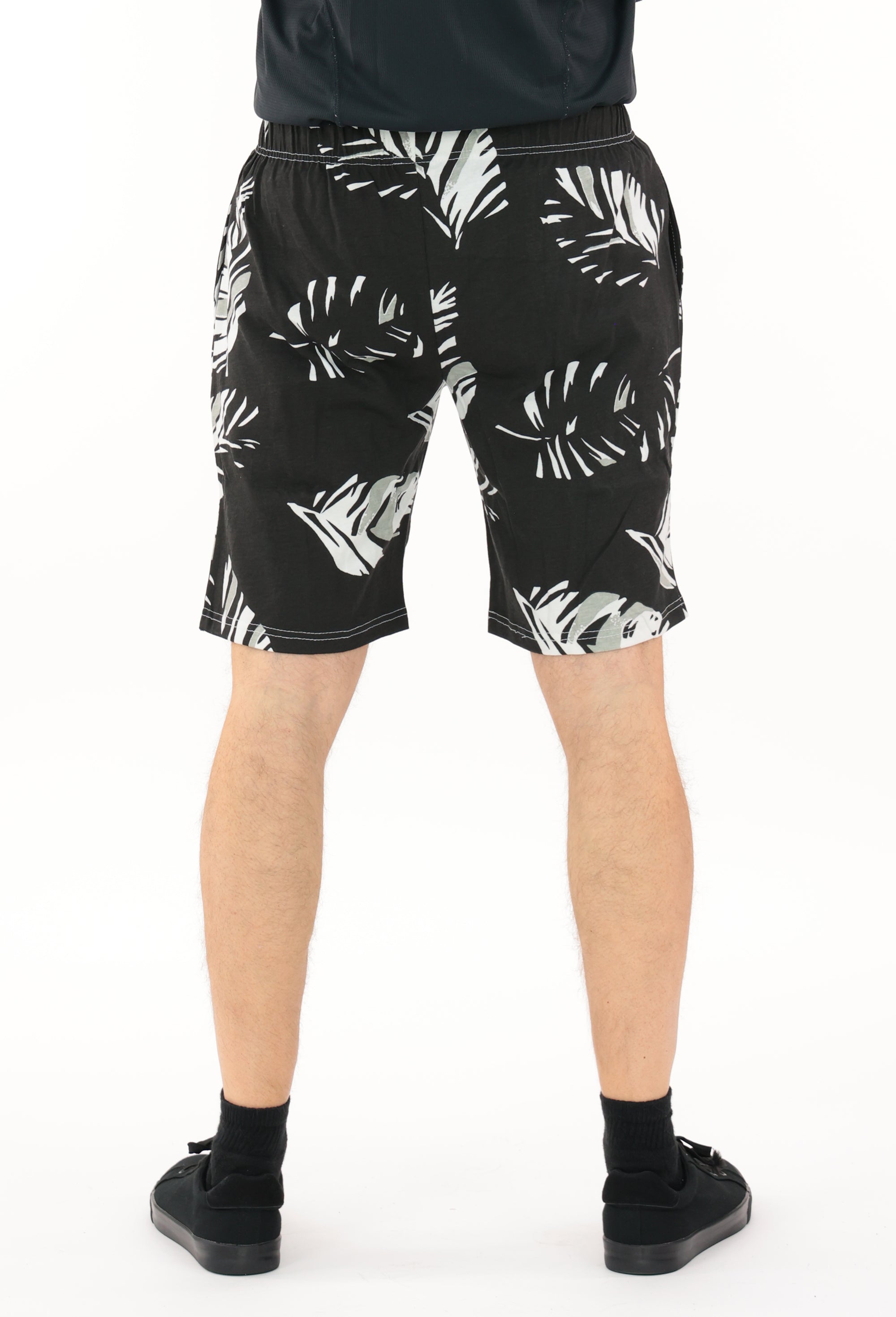 Zubaz NFL Adult Unisex Z88 Embroidered Leaf 3 Team Color Shorts, Las Vegas Raiders