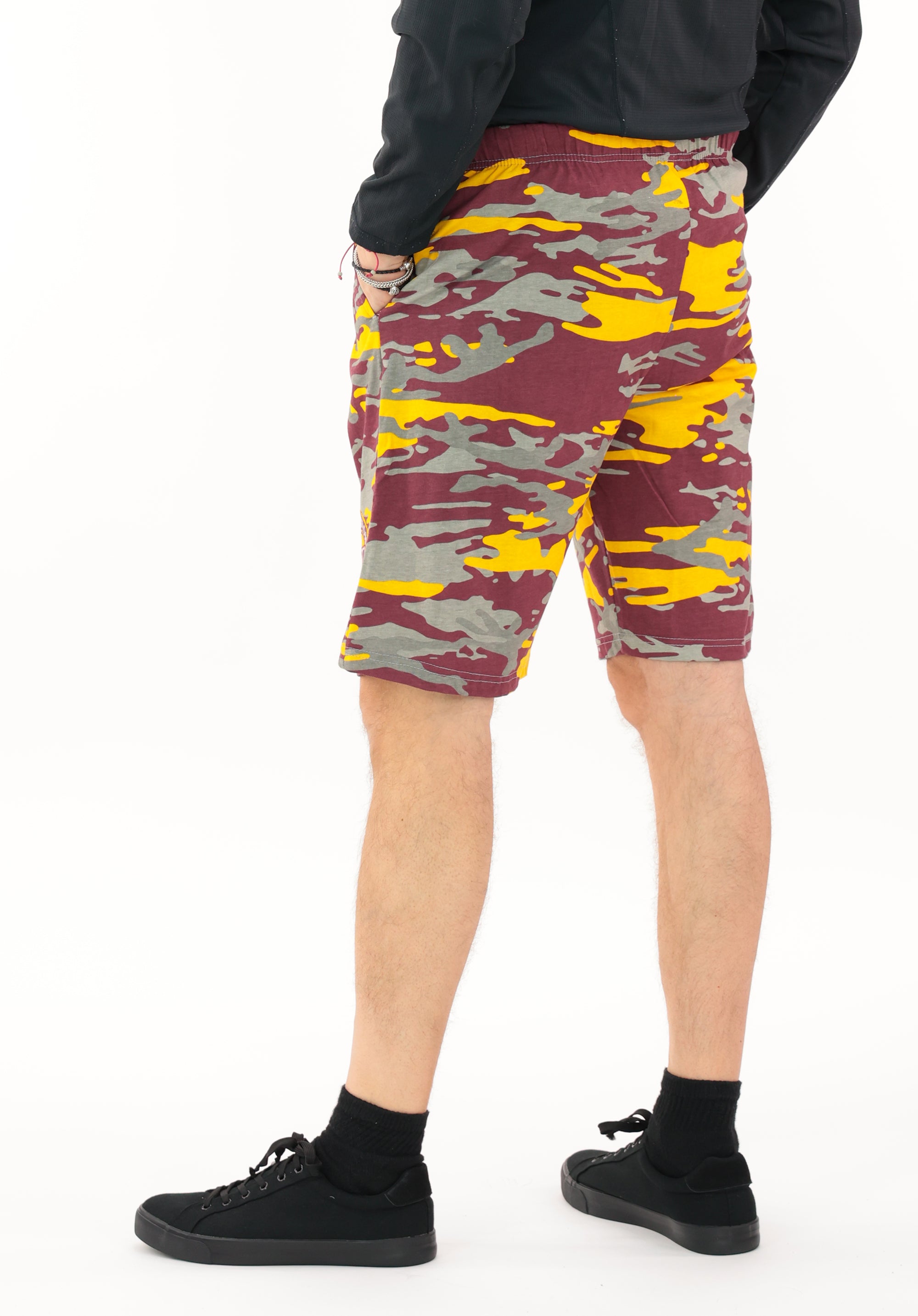 Zubaz NFL Adult Unisex Z88 Embroidered Alt Camo Shorts, Washington Commanders