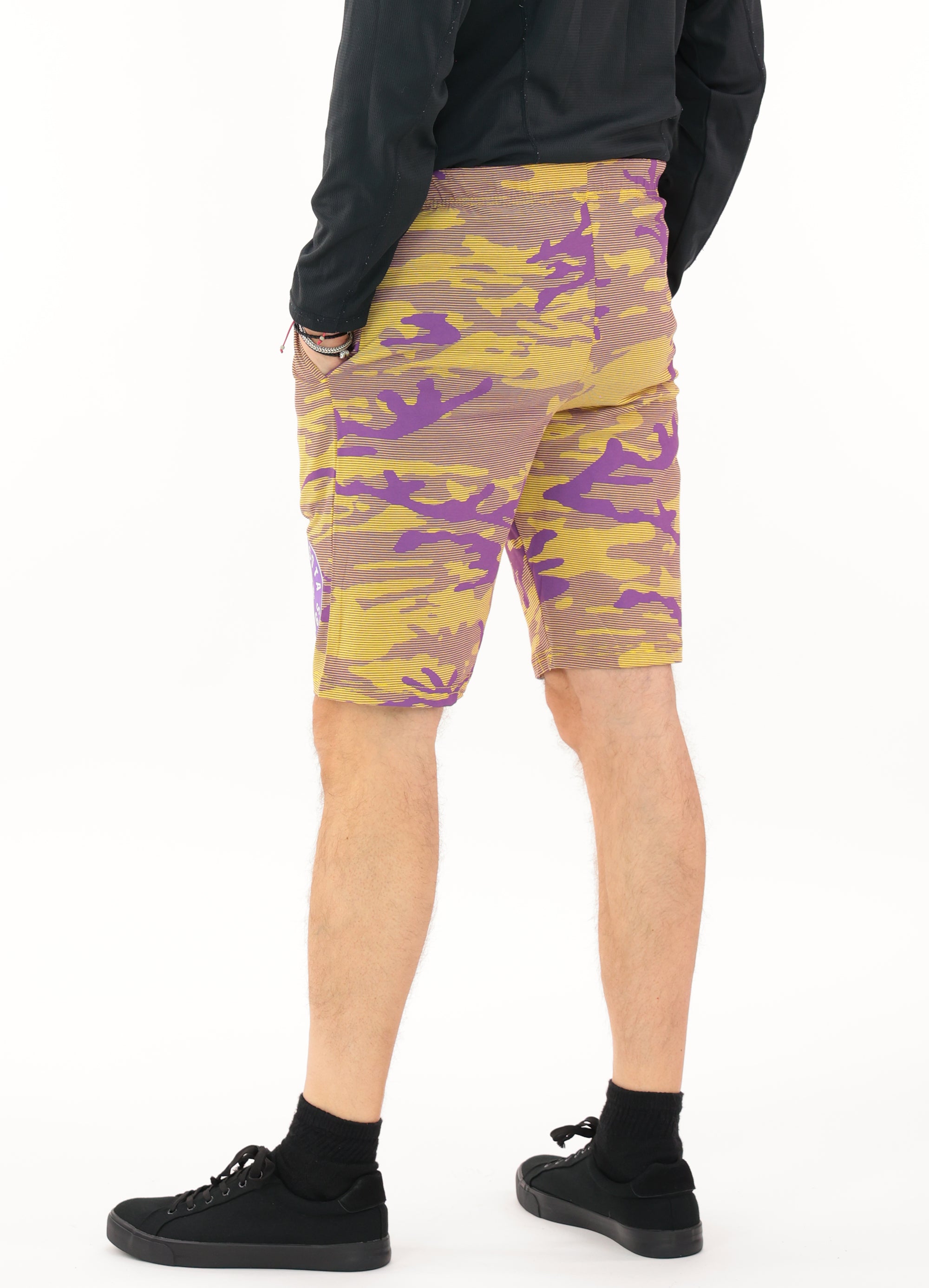 Zubaz NFL Adult Unisex Z88 Camo Lines Shorts, Minnesota Vikings
