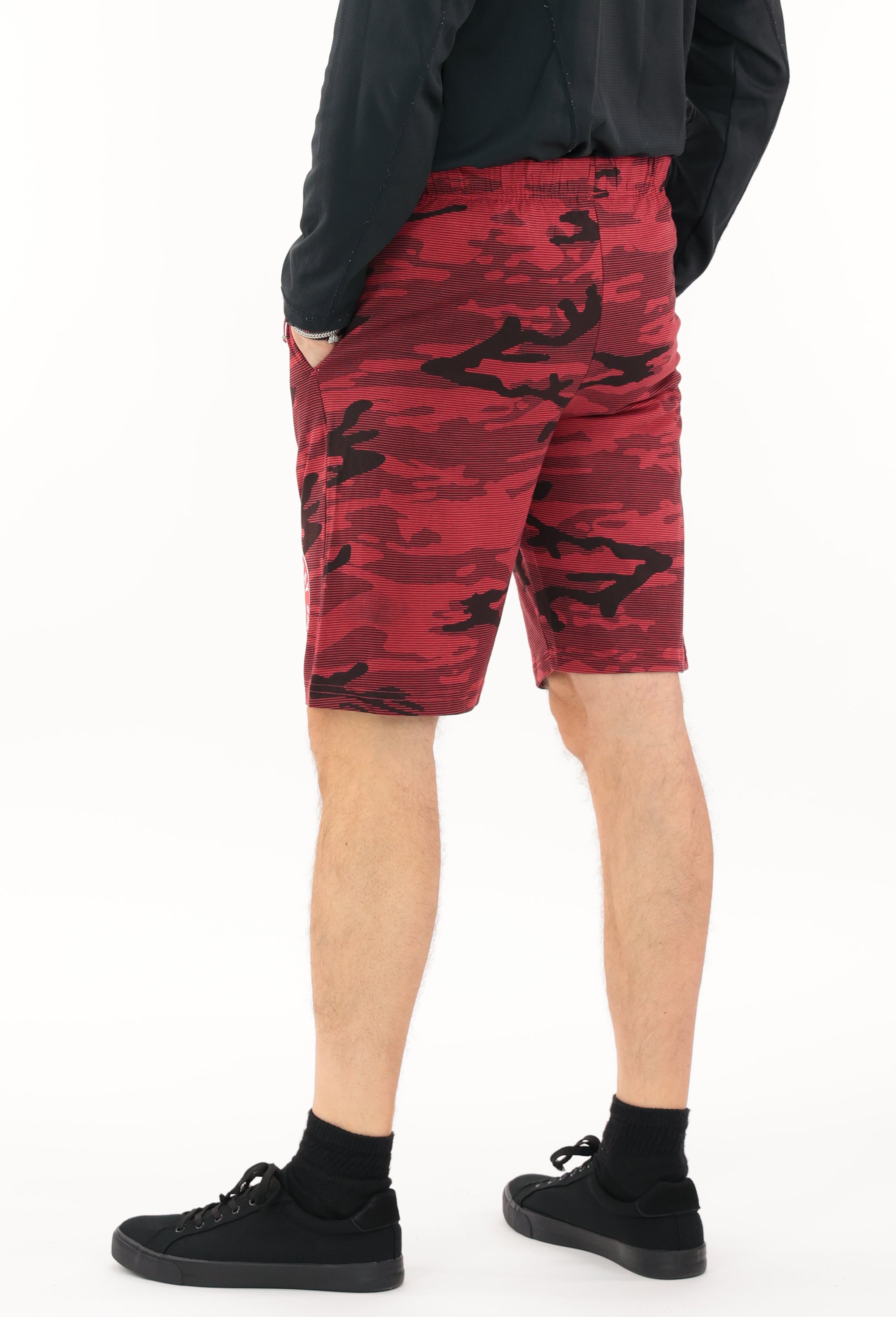 Zubaz NFL Adult Unisex Z88 Camo Lines Shorts, Tampa Bay Buccaneers