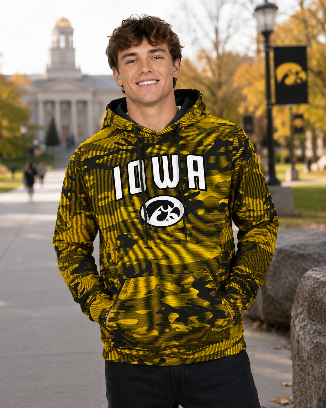 Zubaz NCAA Iowa Hawkeyes Men's Arch All-Over Camo Hoodie