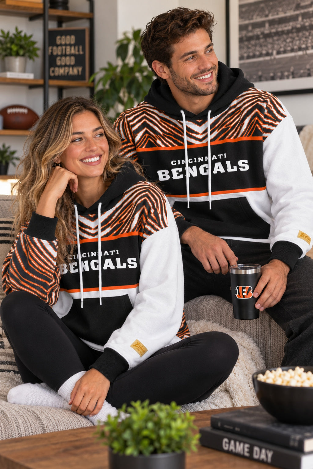 Zubaz NFL Men's & Women's 90s Strong Arm Hoodie, Cincinnati Bengals