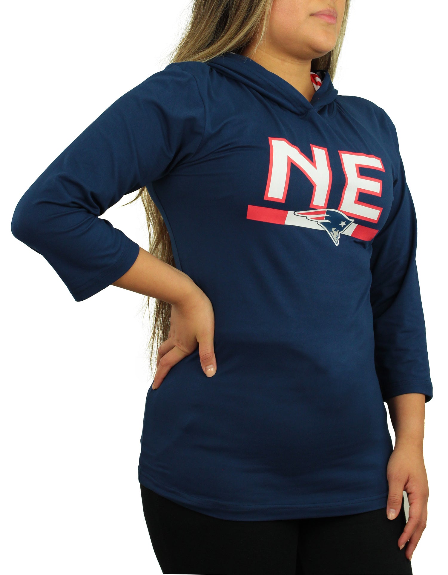 Zubaz NFL Women's New England Patriots Solid Team Color Lightweight Pullover