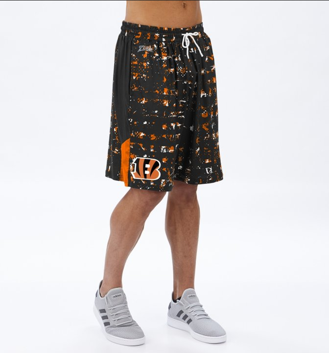 Zubaz NFL Men's Cincinnati Bengals Color Grid Shorts