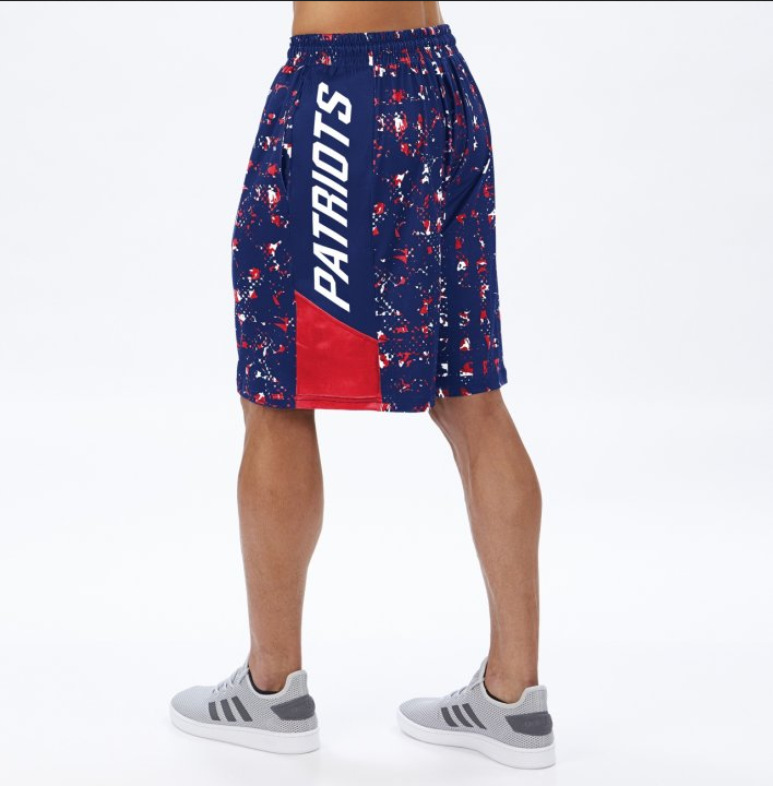 Zubaz NFL Men's New England Patriots Color Grid Shorts