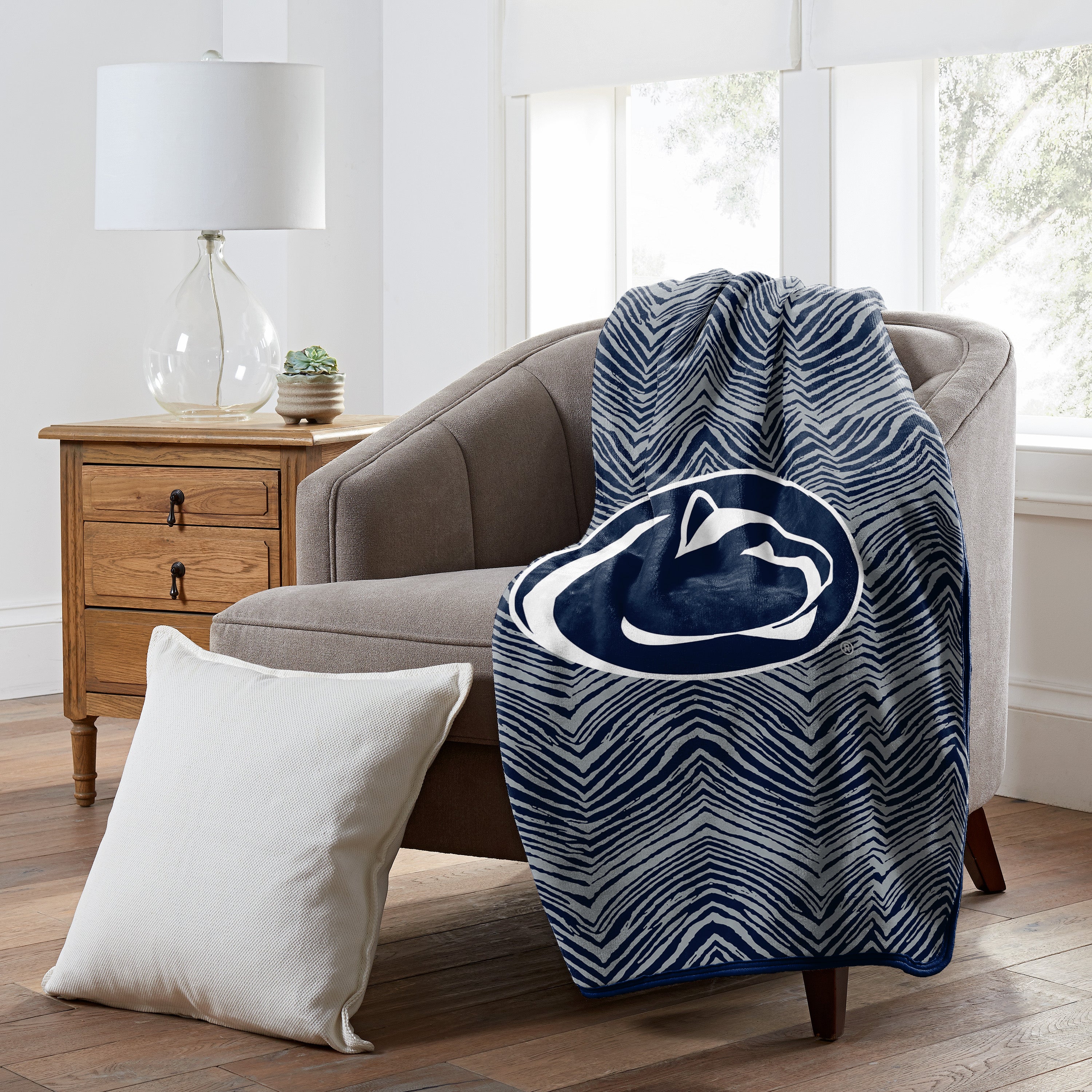 Zubaz X Northwest NCAA Penn State Nittany Lions Zubified Throw Blanket