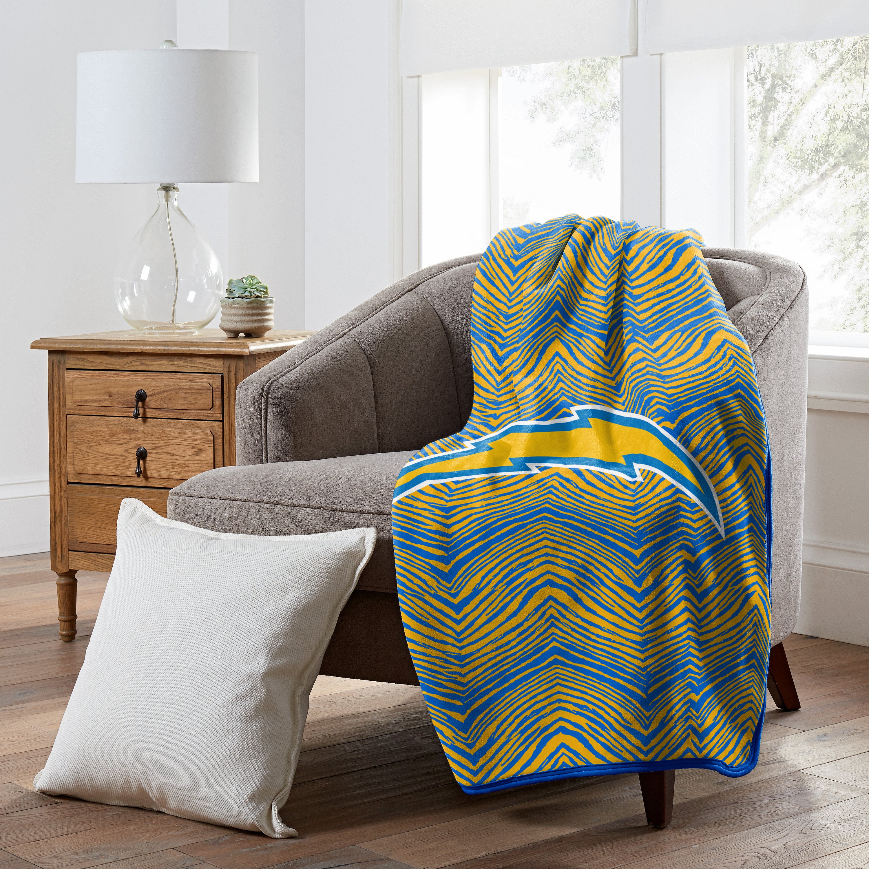 Zubaz X Northwest NFL Los Angeles Chargers Zubified Raschel Throw Blanket