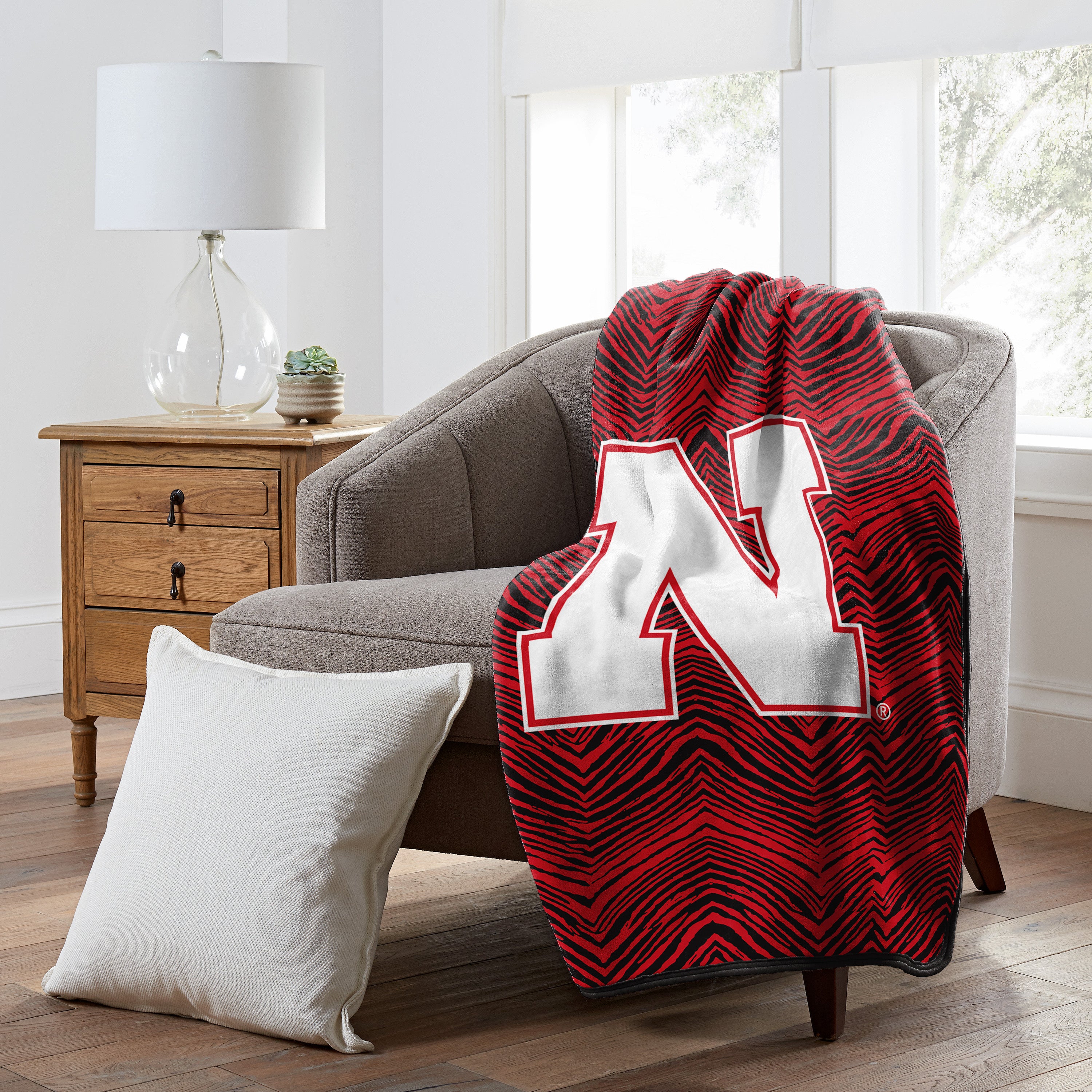 Zubaz X Northwest NCAA Nebraska Cornhuskers Zubified Throw Blanket