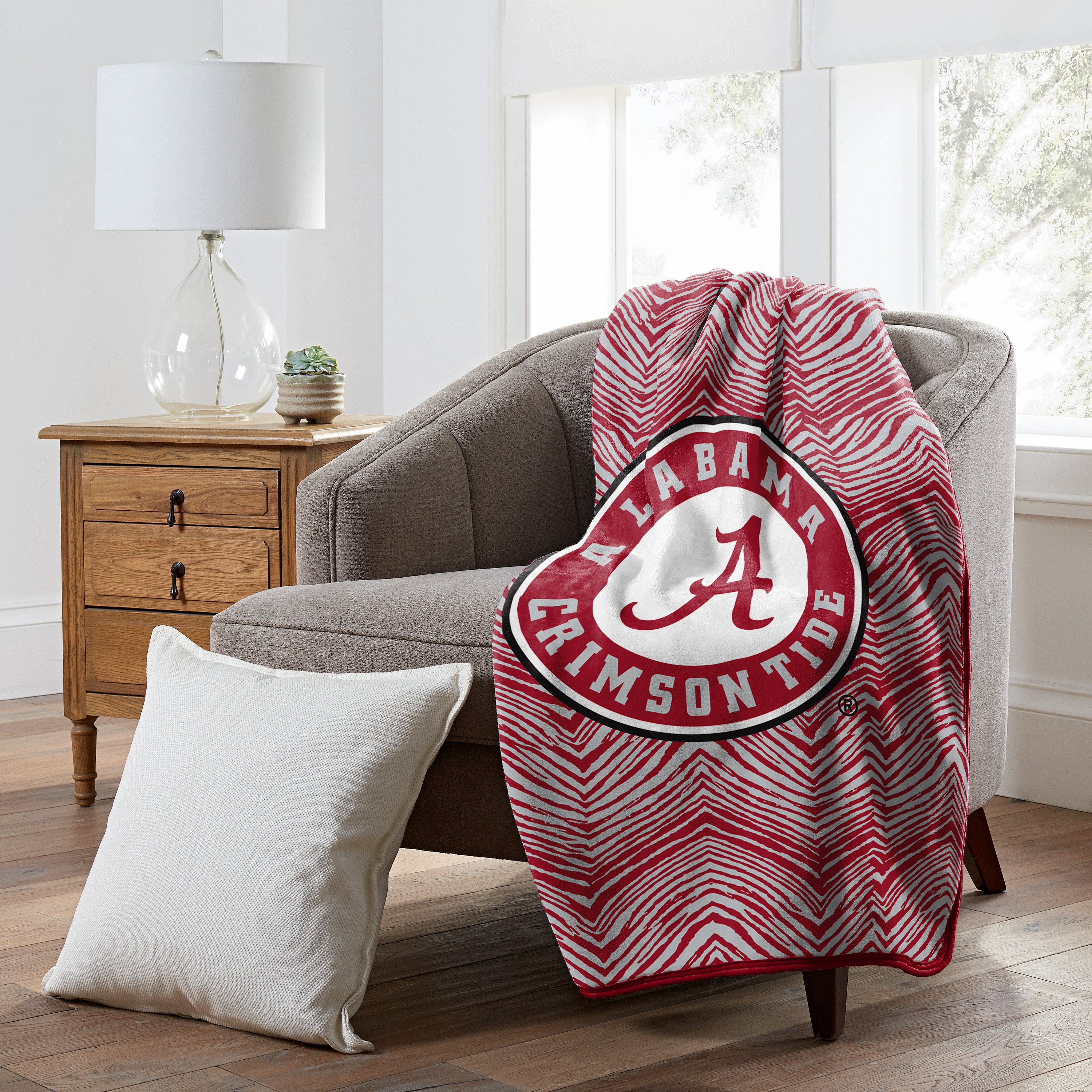 Zubaz X Northwest NCAA  Alabama Crimson Tide Zubified Throw Blanket